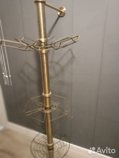 Полки для барной стойки