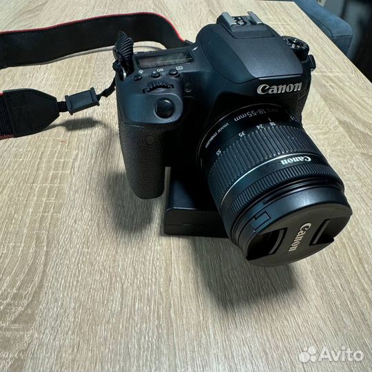 Цифровой фотоаппарат Canon EOS 77D + объектив