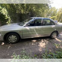 Mitsubishi Lancer 1.3 AT, 2000, 380 000 км, с пробегом, цена 275 000 руб.