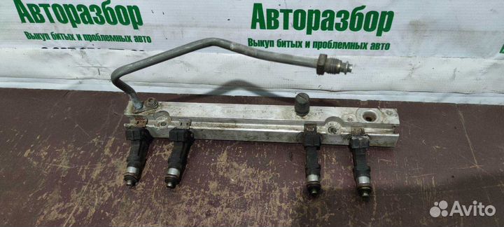 Рампа топливная с форсунками ваз (LADA) 2107