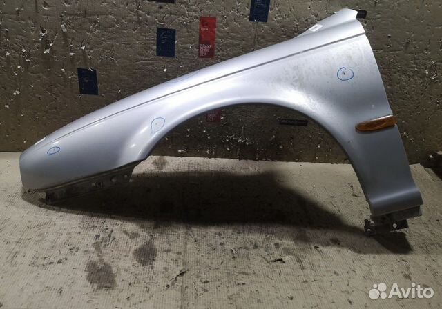 Крыло jaguar x-type 2005 год