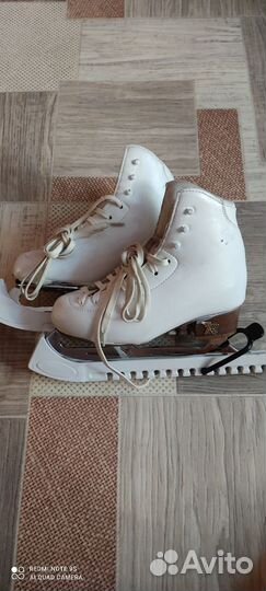 Фигурные коньки risport