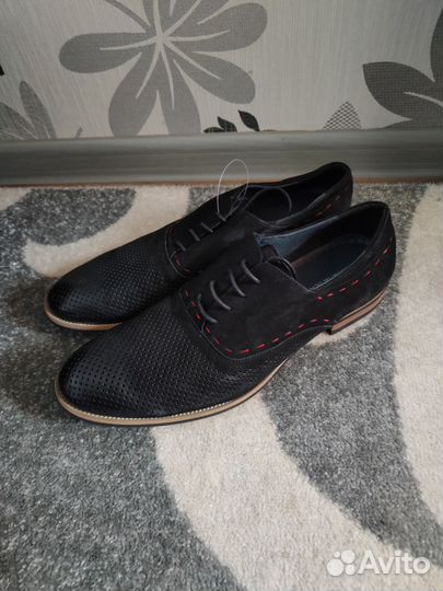 Новые кожаные туфли 45 размер