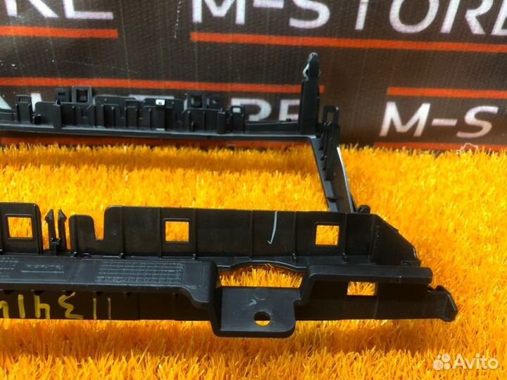 Накладка панели Bmw X5 E70 N52B30A 2007