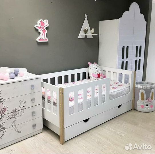 Детская кровать Эко-9 В мдф 160х80 с матрасом