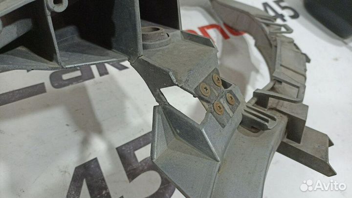 Передняя панель (телевизор) б/у для Ford C-Max (15