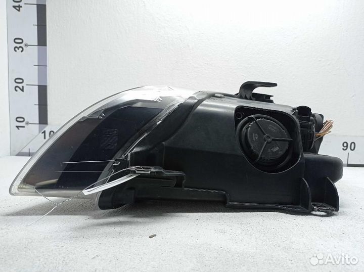 Фара правая Audi Q7