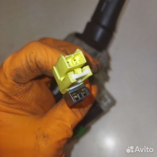 Подрулевые переключатели в сборе Mitsubishi L200