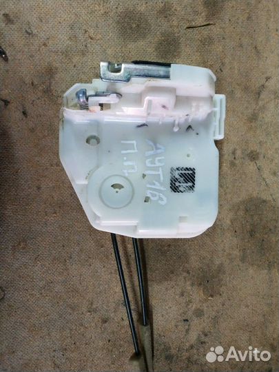 Замок двери Митсубиси Аутлендер 3