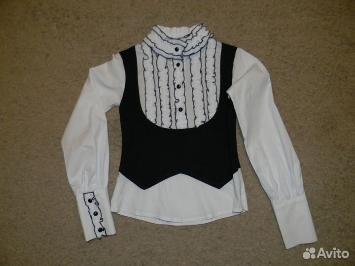 Новая блузка для девочки школьная, р-р 140-146 см