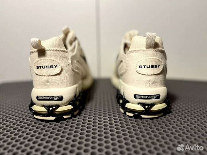 Кроссовки Nike Stussy
