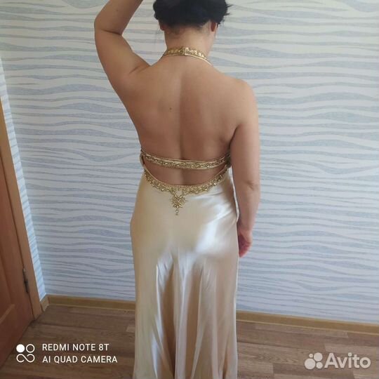 Платье вечернее