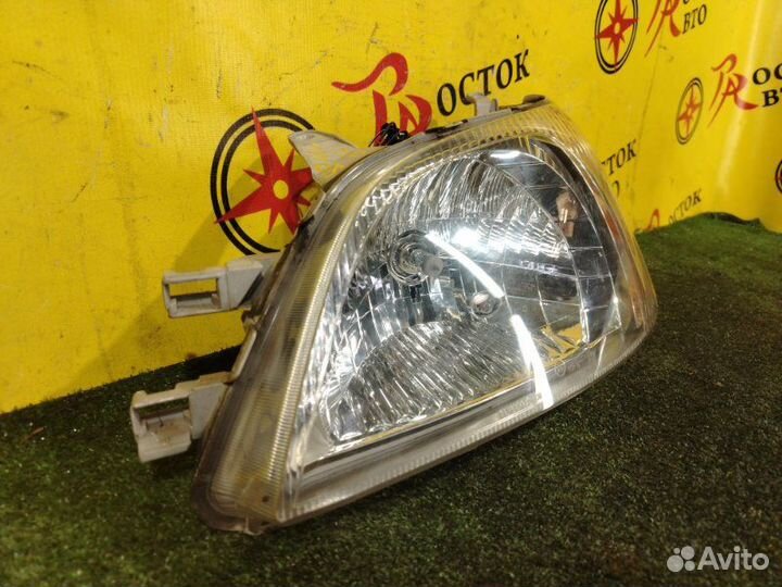 Фара передняя левая Toyota Platz SCP11-0047985