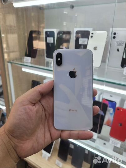 Смартфон iPhone X 64 GB Silver