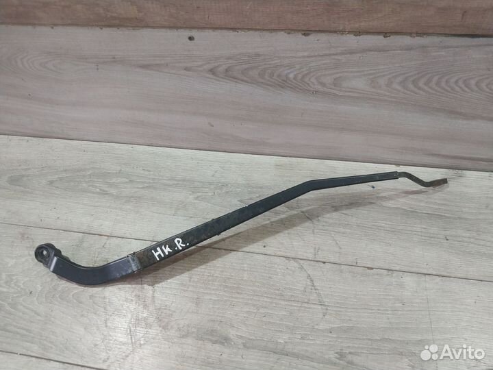 Поводок стеклоочистителя R Nissan Almera Classic