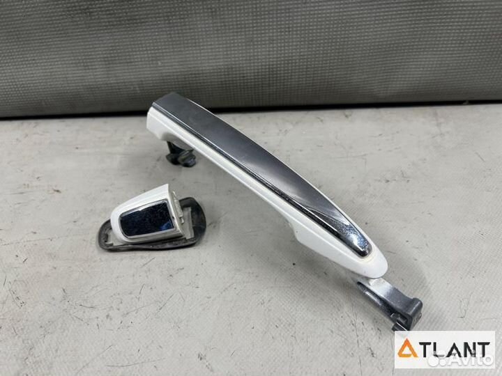 Ручка двери задний левый toyota isis