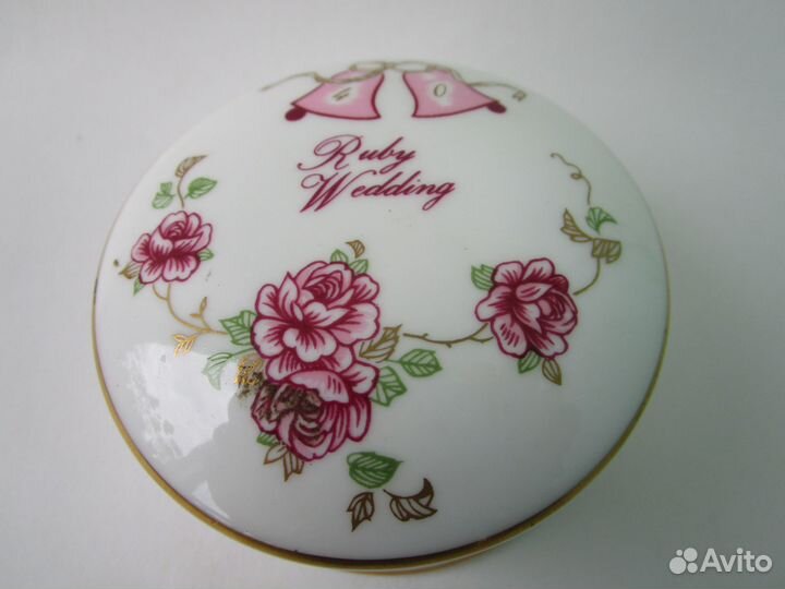 Шкатулка цветы костяной фарфор 40 лет англия