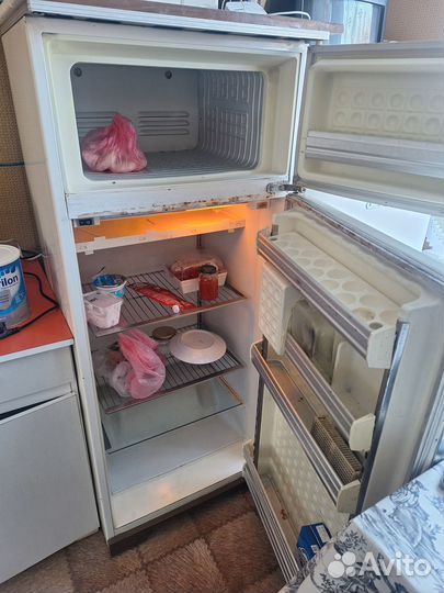 Холодильник ока-6М в хорошем рабочем состоянии