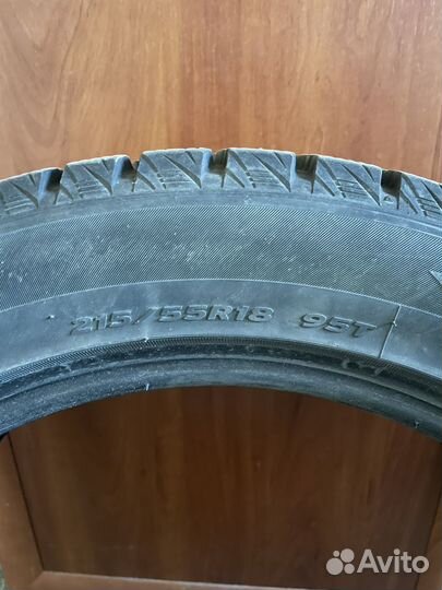 Hankook TH10 215/55 R18