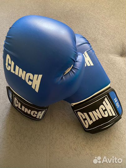 Боксерские перчатки 
