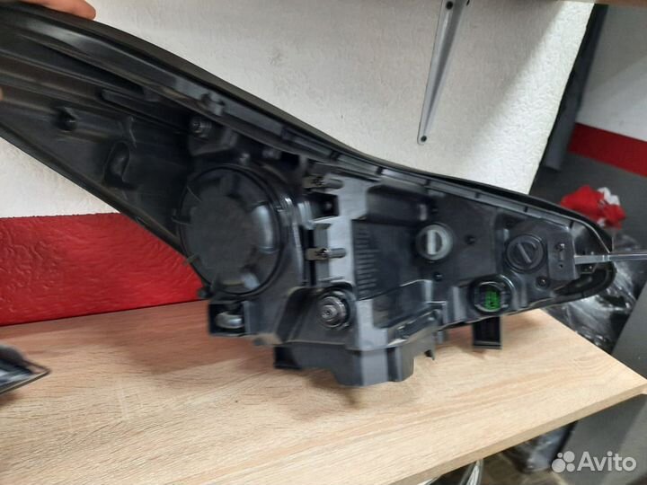 Фара Kia Sportage 4