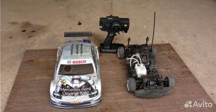 Машина на радиоуправлении с двигатель