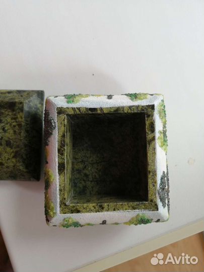 Шкатулка из змеевика