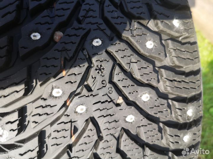 Nokian Tyres Hakkapeliitta 9 2.25/45 R18 и 2.25/40 R18