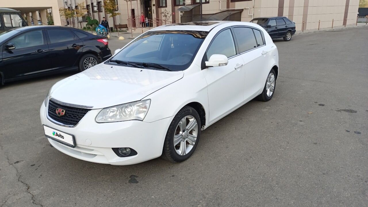 Geely Emgrand EC7: фото владельца