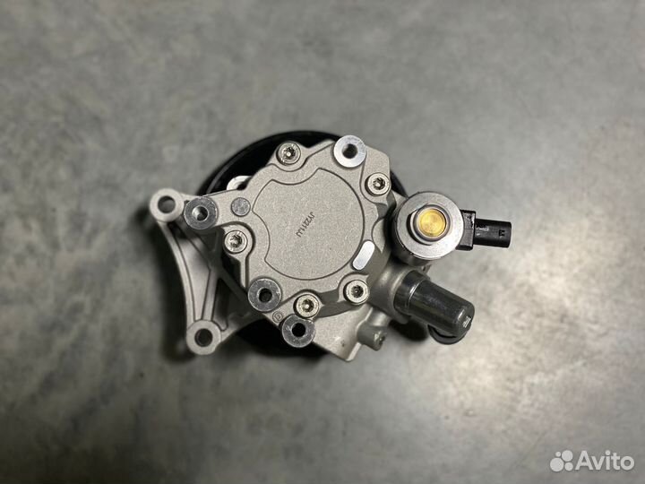 Насос гур mercedes w204