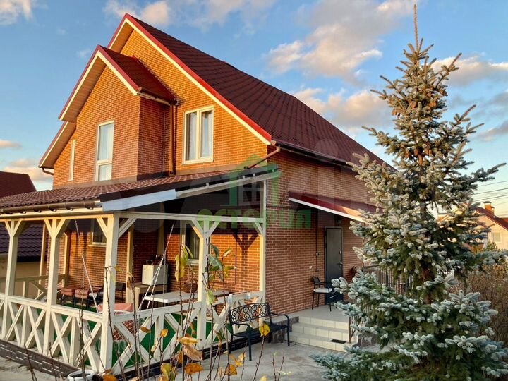 Коттедж 159,7 м² на участке 15 сот.