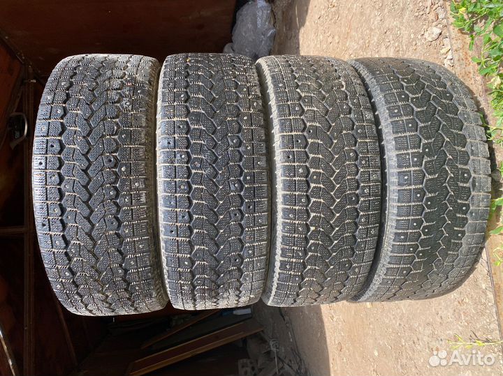 Yokohama Ice Guard Stud IG55 205/55 R16