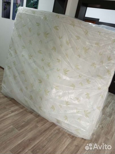 Матрас 180 на 200 бу