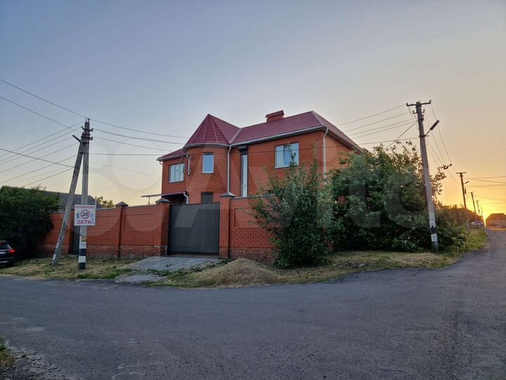 Дом 350 м² на участке 10 сот.