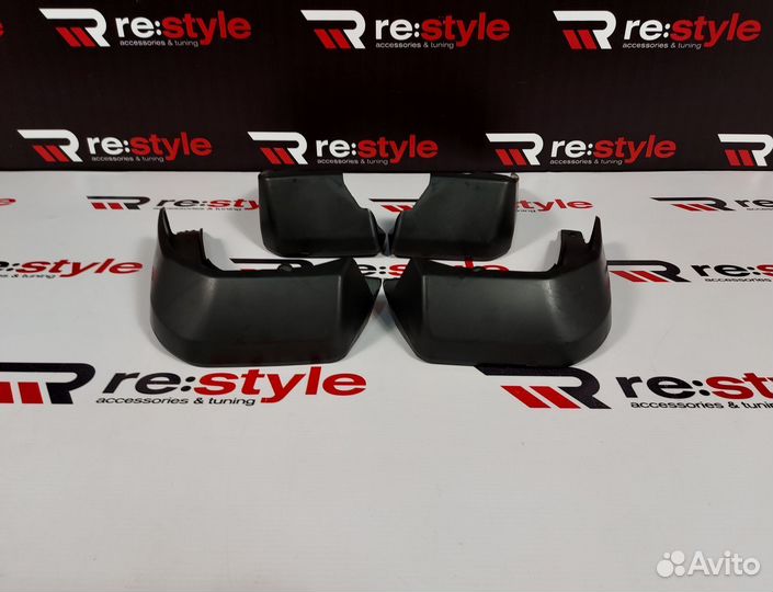 Брызговики Honda Fit 14-17г Черные