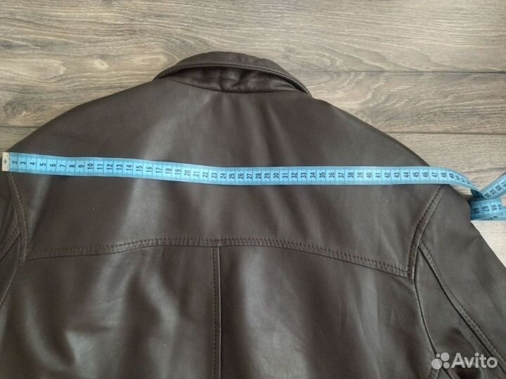 Кожаная куртка короткая р48-50 в отл. сост