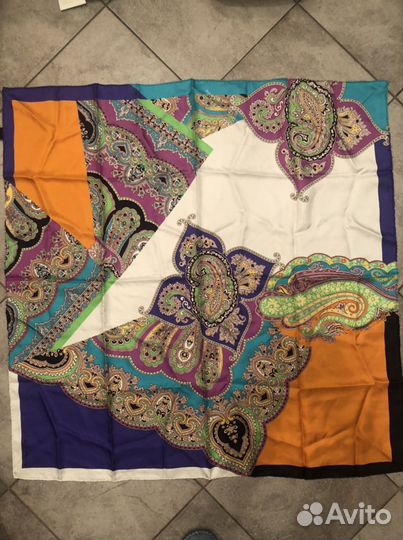 Платок шаль Etro Louis Vuitton Salvatore Ferragamo