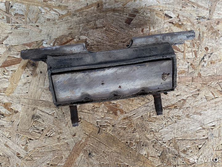 Подушка АКПП Хаммер Н2