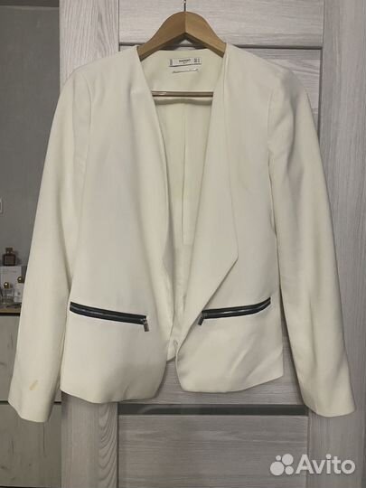 Пиджак 44размер белый