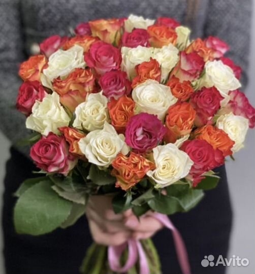 Букет 51 роза для женщины