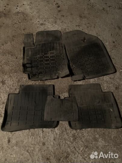 Полики в салон резиновые солярис 10г