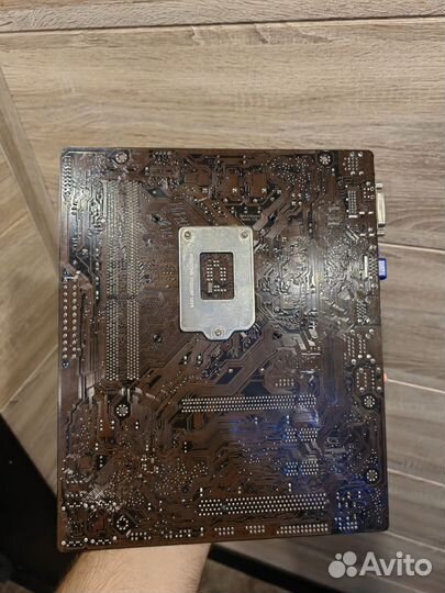 В доставке Материнская плата 1155 с процессором