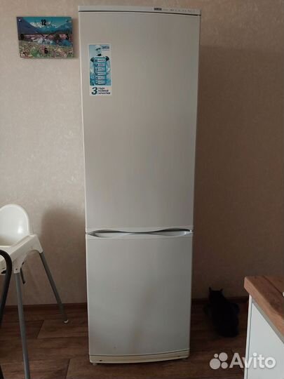 Холодильник Атлант на запчасти