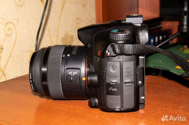 Sony a77