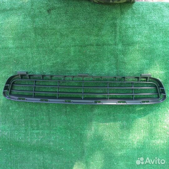 Решетка бампера toyota camry xv 40