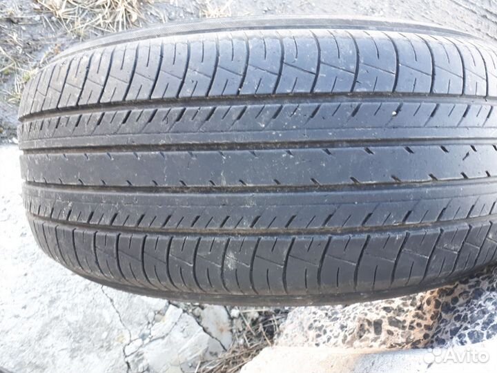 Yokohama 104ZR 215/55 R17