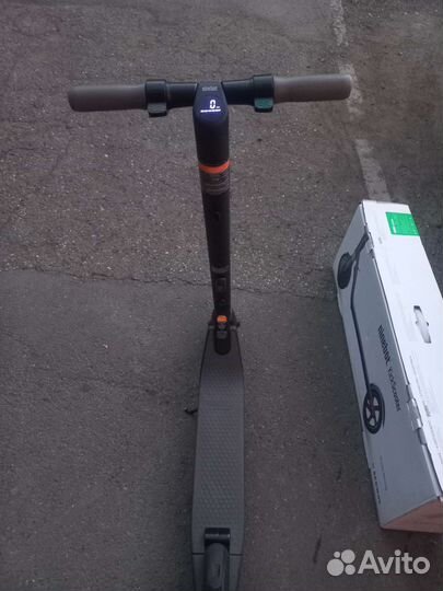 Электросамокат ninebot es2