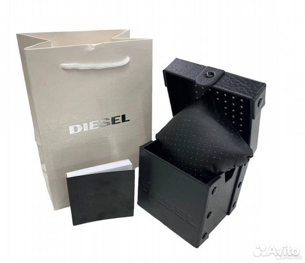 Наручные часы Diesel DZ4496 с хронографом