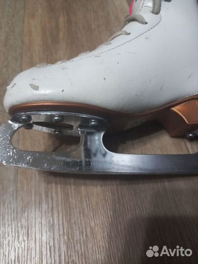 Фигурные коньки Risport Antares 190