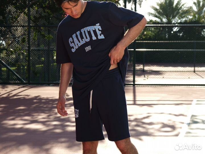 Мужской костюм однотонный летний